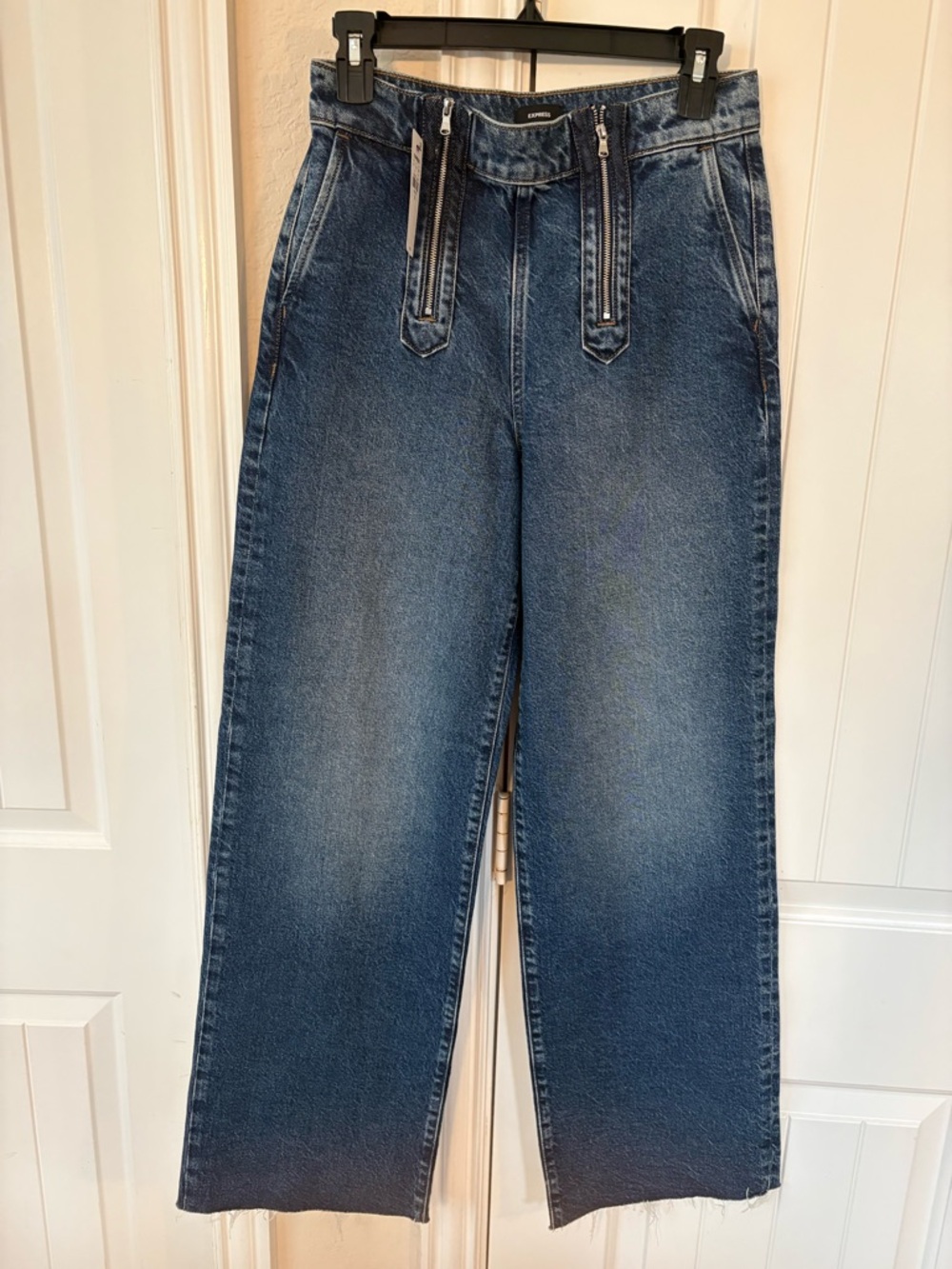 Express Women’s Jeans - Picture 1 of 3